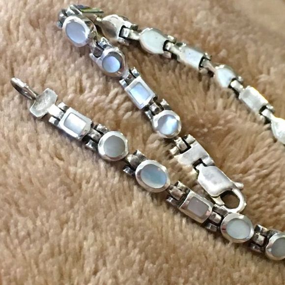 VINTAGE Mother of Pearl Sterling Silver Linked Bracelet - Picture 5 of 12